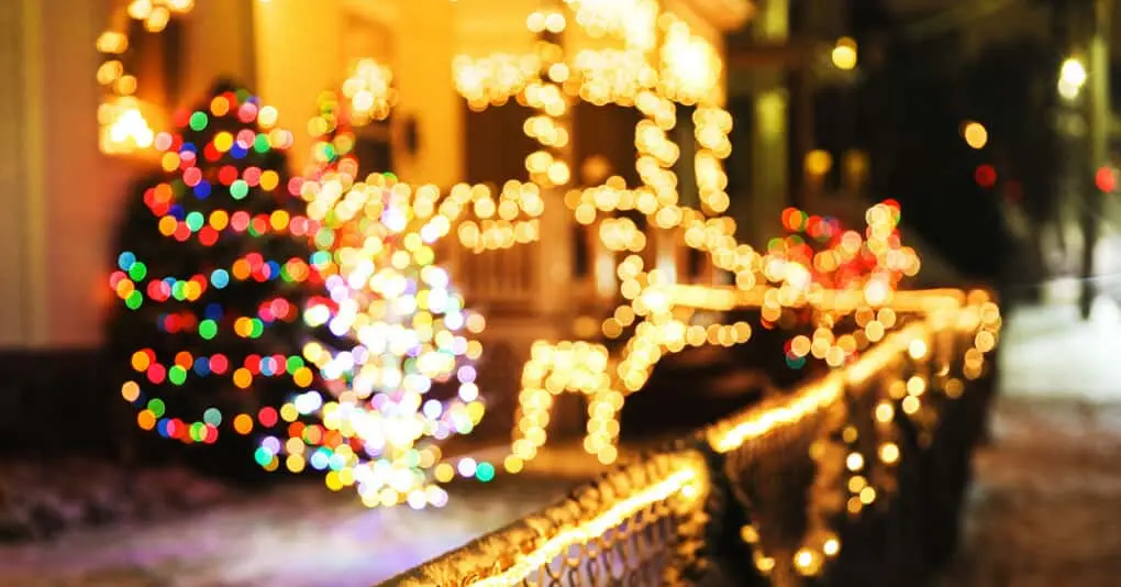 3 Benefits of Professional Christmas Light Installation