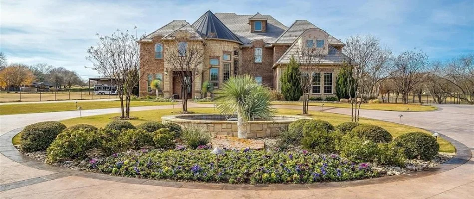 Beautiful home and landscaping in Cleburne, TX.